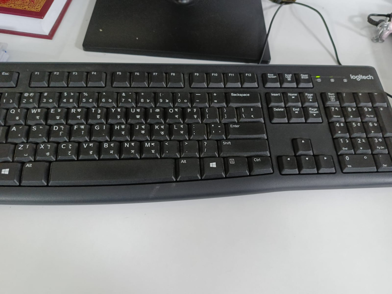 Bluetooth & 2.4G Wireless KB